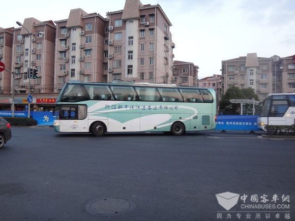 上海：考試中心規(guī)范道路客運(yùn)從業(yè)資格管理