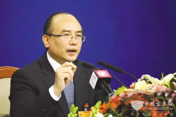 深圳市長(zhǎng)：明年1.6萬(wàn)輛公交車(chē)全部更換電動(dòng)車(chē)