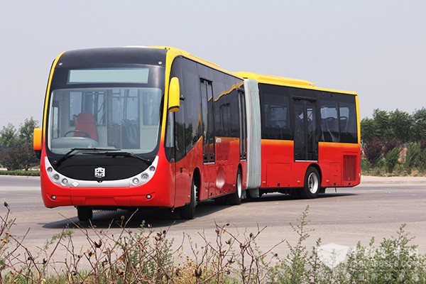 58臺(tái)18米“巨無霸”將再入印尼，中通客車成當(dāng)?shù)厥走x