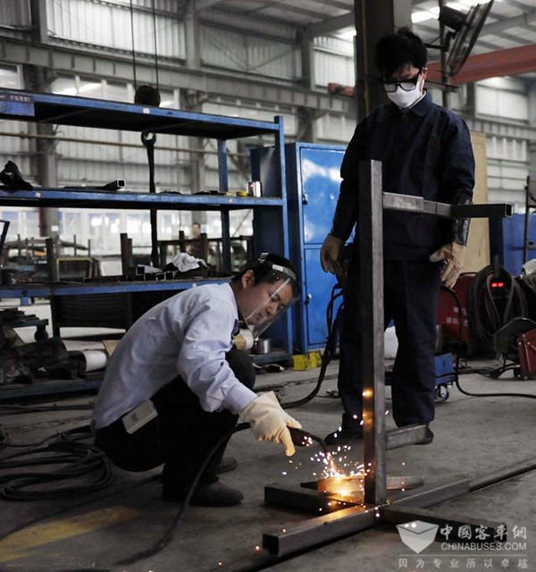 致敬客車大時代：匠心鑄造“金旅”品質(zhì)