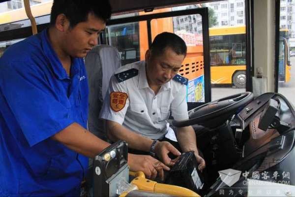 山東：公交車最先進“黑匣子”將上崗,摁喇叭都能被監控