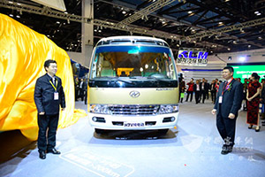 海格客車在北京道路運輸展展出數款明星車型