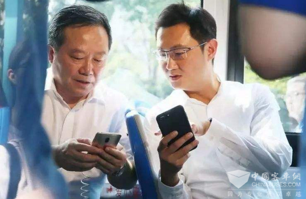 掃碼乘公交來了，刷臉乘車還遠(yuǎn)嗎？