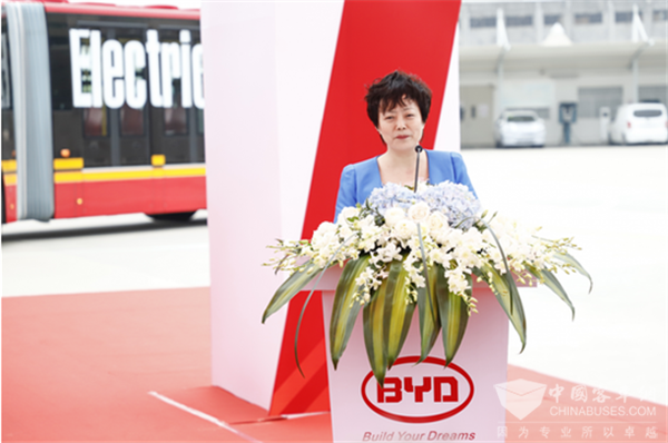 超大容量BRT客車電動化，比亞迪再創(chuàng)世界之最