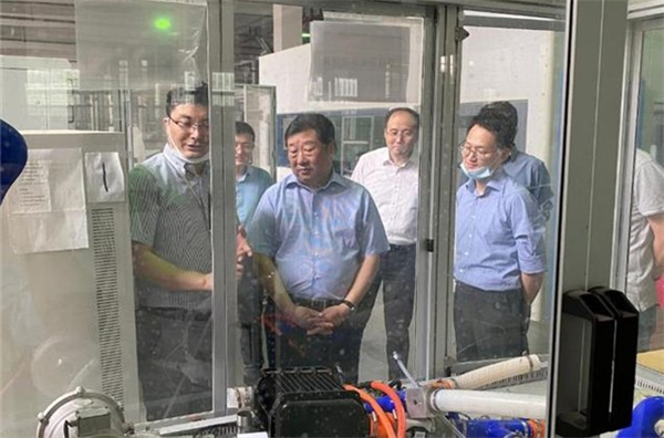 譚旭光在江蘇昆山調研氫燃料電池研發(fā)示范應用情況