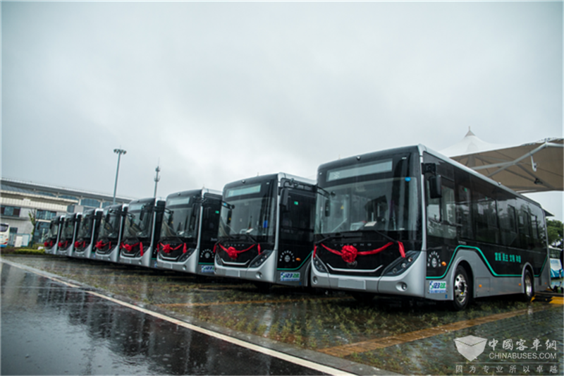 宇通智能網聯公交車交付湖北鄂州