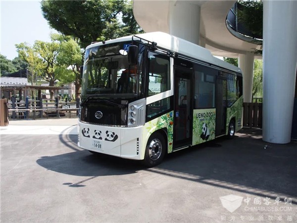 針對(duì)日本市場(chǎng)“量身定制” 比亞迪電動(dòng)巴士首次交付東京