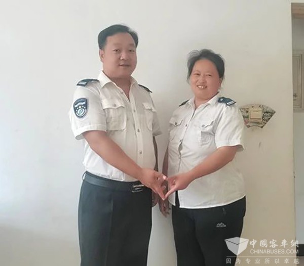 石家莊公交 公交車 七夕主題車廂 傳統(tǒng)節(jié)日