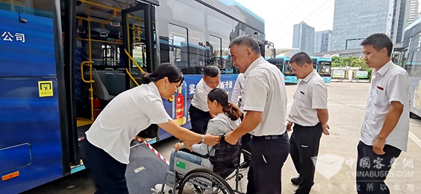 南昌公交集團 老年人 出行便利 服務水平 敬老愛老專線