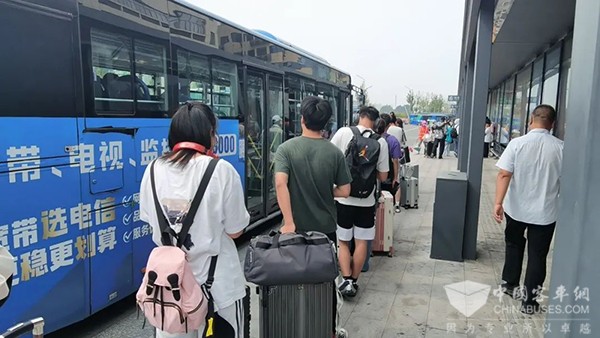 連云港市公交集團 高校 秋季開學 線路車輛 運力安排