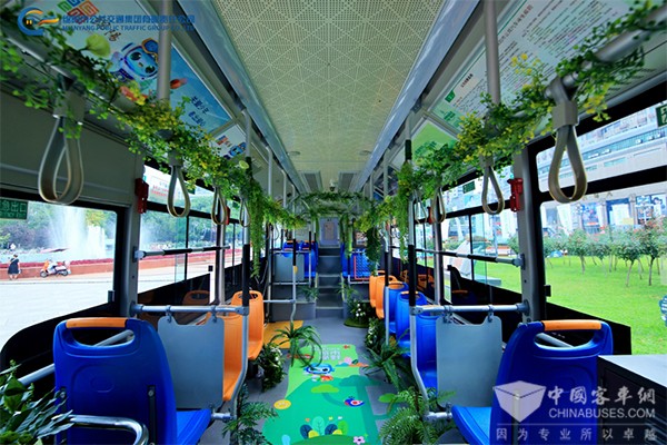 綿陽(yáng)公交 主題公交車 成功發(fā)布 綠色出行 示范城市