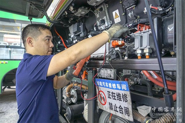 中山公交集團 中秋國慶長假 客運高峰 公交線路 正常營運