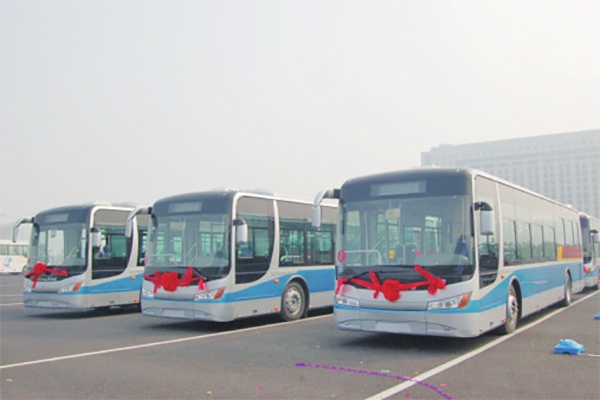 75年換代升級 濟南公交用個性化車輛為泉城增添流動風景