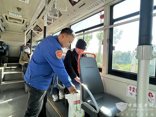 天津公交 敬老卡 乘車人次 敬老服務線路