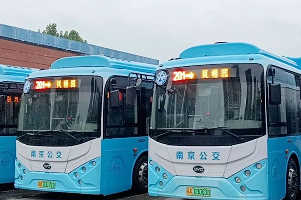 南京公交副總工程師易安強：把握數字化轉型 實現跨越式發展