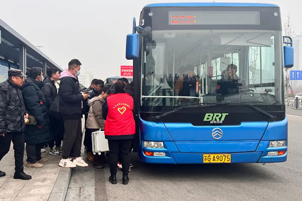 為廣大市民提供更優(yōu)質(zhì)服務(wù) 連云港公交持續(xù)做好運營志愿服務(wù)