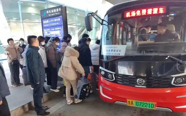 用情守護乘客出行路 濟南公交春節假期共完成約23.7萬班次