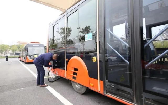 早部署、早準(zhǔn)備 春節(jié)假期武漢公交守護(hù)市民便捷出行