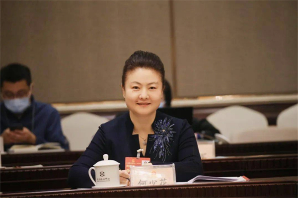 公交駕駛員何少花代表：希望履職的腳步走得更深、更遠(yuǎn)