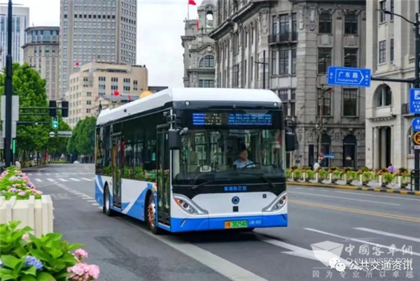 改進公交班次車距，提升城市公交服務品質的探索