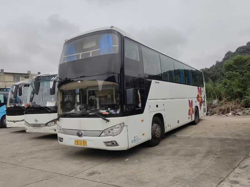 2014年9月 粵牌55座后開(kāi)門(mén)宇通6118氣囊旅游車