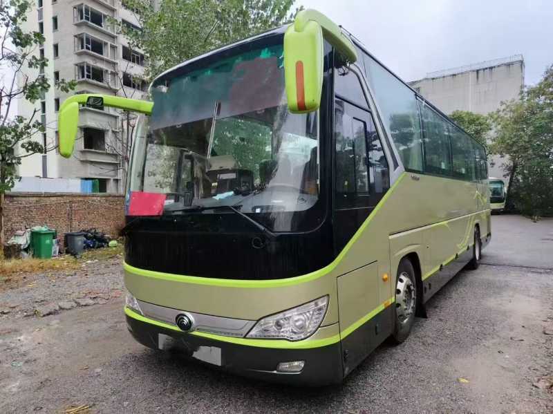 2020年8月 可提雙檔國(guó)五28座2+1宇通6119帶腿托保姆車(chē)
