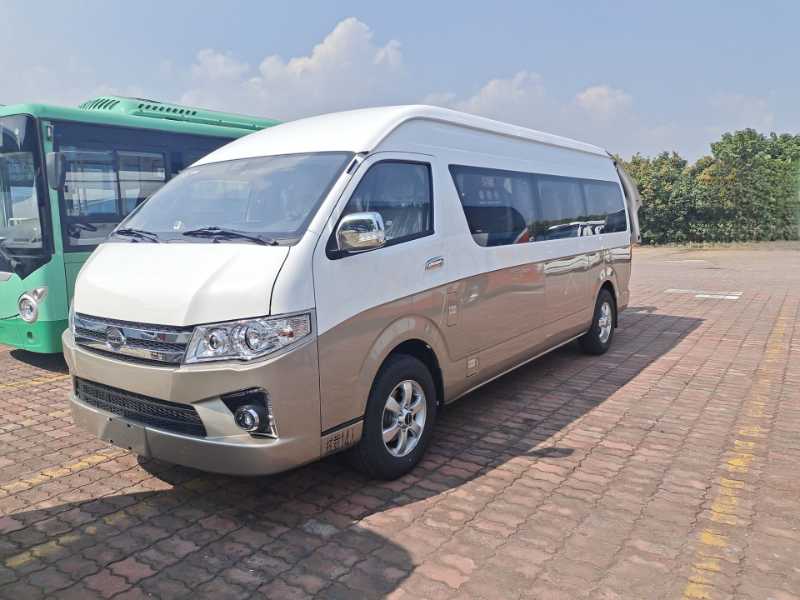 2023年11月 兩臺東北配14座海格6600中型雙檔營運車