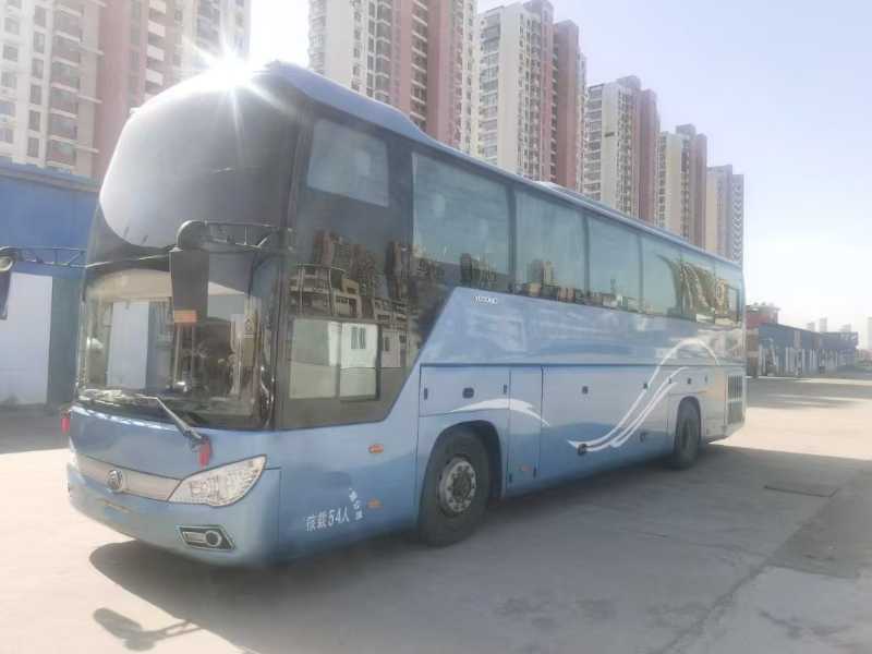 2017年3月上牌國五一層半54座宇通6118營運車