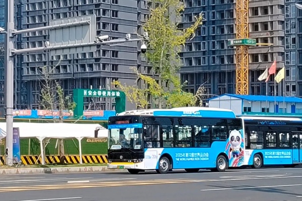 護(hù)航“世運(yùn)會(huì)”！中車純電公交助力成都交通網(wǎng)絡(luò)