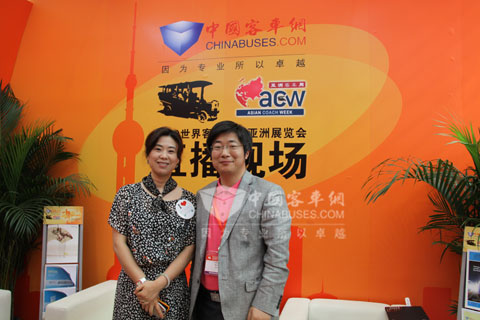 上海萬(wàn)耀企龍副總經(jīng)理胡宇紅做客客車(chē)網(wǎng)直播間