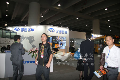 2012廣州商用車(chē)展宇通客車(chē)展臺(tái)