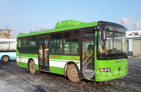 恒通CKZ6851HN3后置新陽光燃氣客車