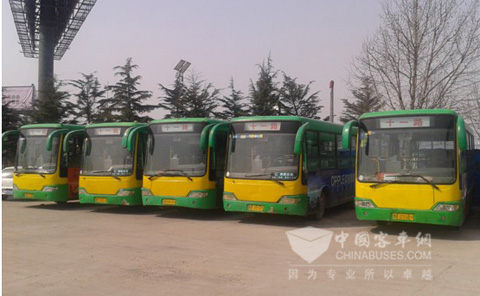 山東省平度市泰航公交公司運(yùn)營的搭載江淮底盤的客車