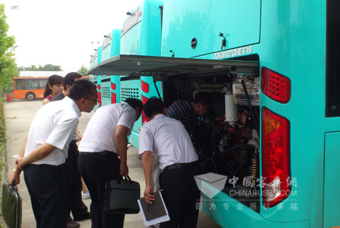 大金龍插電式混合動力客車獲鹽城客戶點贊