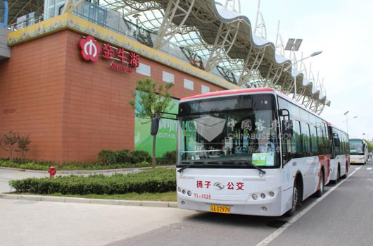 大金龍服務青奧會帆船運動比賽接送車