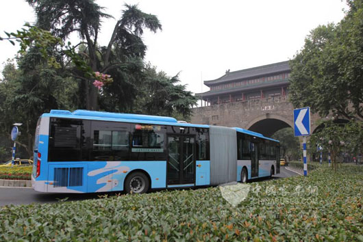 大金龍XMQ6180G車型 大運力+節能