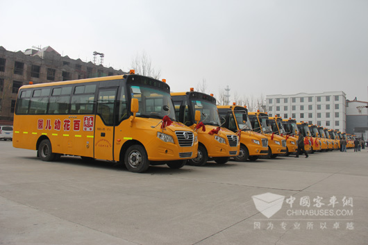 此次交付的金旅校車將配發(fā)到互助縣21所幼兒園