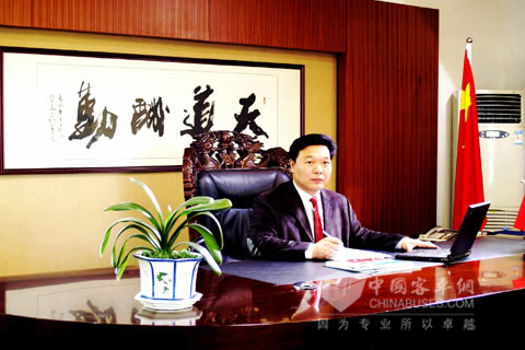 江蘇友誼汽車(chē)有限公司董事長(zhǎng)張永華