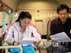濮存昕和金晶在車內(nèi)認真對臺詞