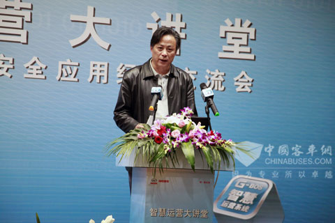 杭州新晨客運有限公司機務負責人孔一平介紹