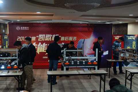 比賽中的實踐操作環節既緊張又刺激