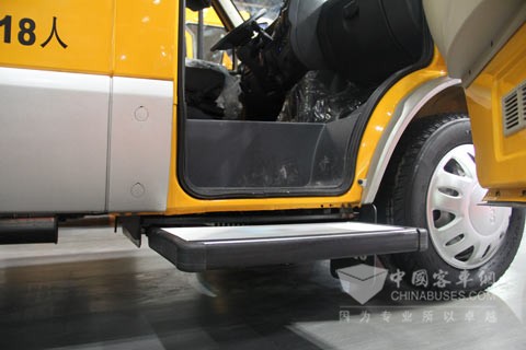南京依維柯寶迪A36幼兒園專業校車