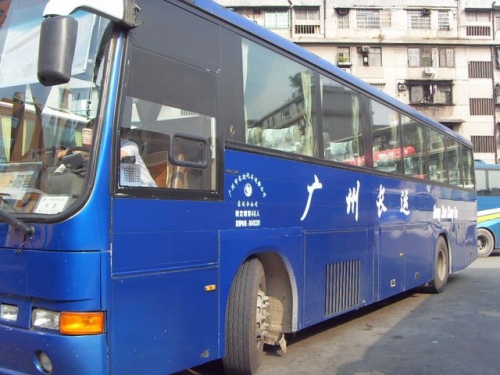 低價出售00年B10M，車況特好，座位46座，適合單位用車和旅游