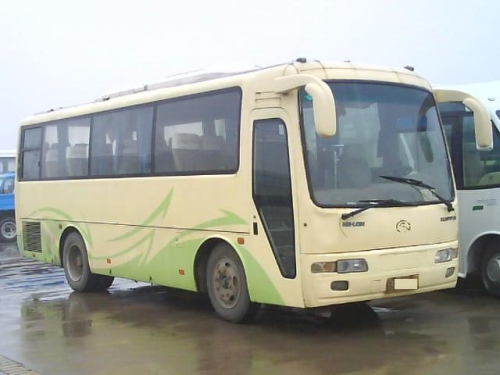 出售04年30座客車