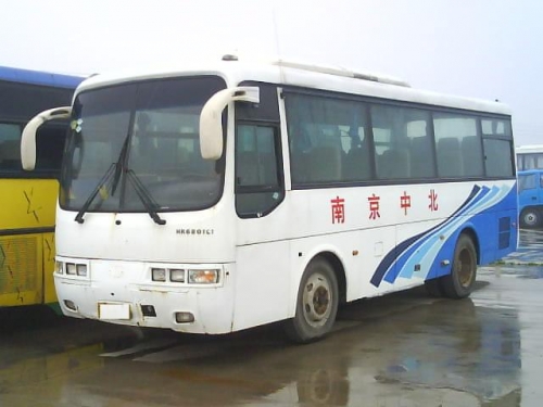出售05年30座客車