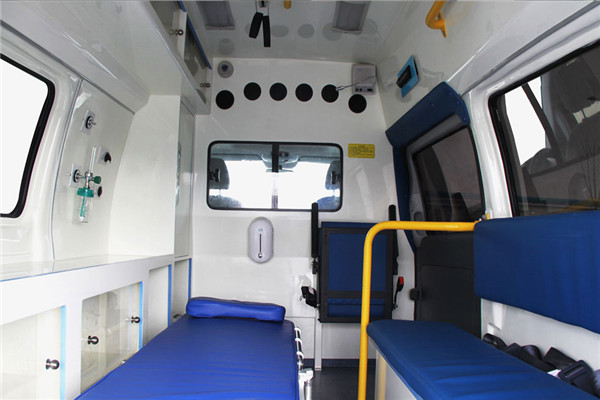 宇通ZK5039XJH25救護(hù)車(chē)（汽油國(guó)五2-9座）