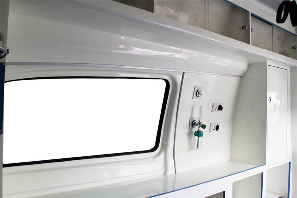 宇通ZK5039XJH25救護(hù)車(chē)（汽油國(guó)五2-9座）
