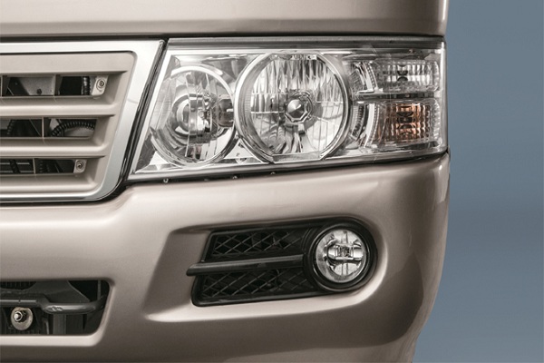 金旅XML5070XYL15醫(yī)療車(chē)（柴油國(guó)五2-9座）