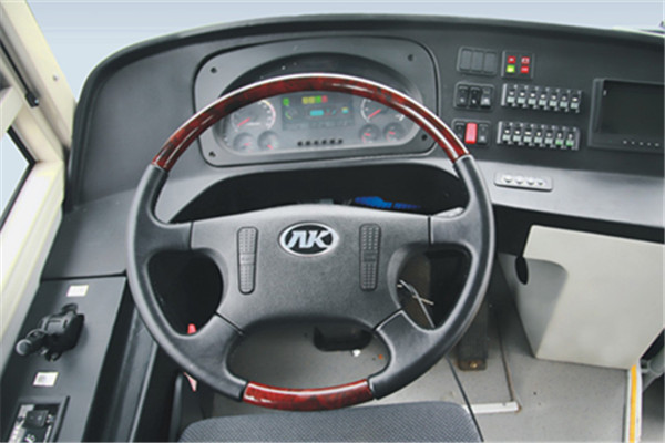 安凱HFF6100G03EV-2公交車（純電動(dòng)10-35座）