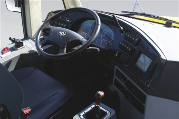 黃海DD6100C06FX中小學(xué)生專用校車（柴油國五24-51座）